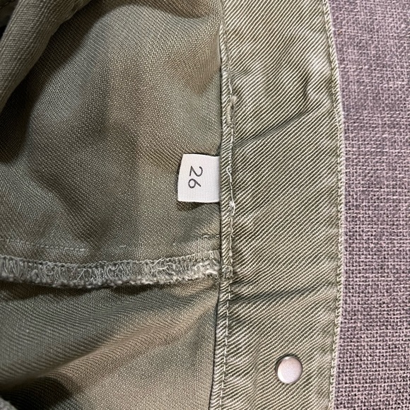 Like new Habitual cut off high-wasted shorts, size 26. - Picture 8 of 16